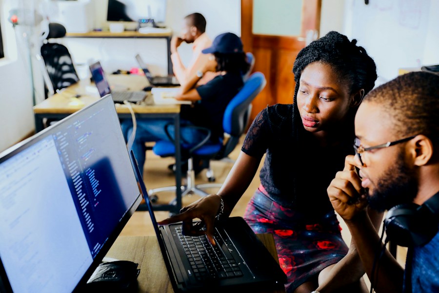 Illustrating Dedicated squads — professional software development